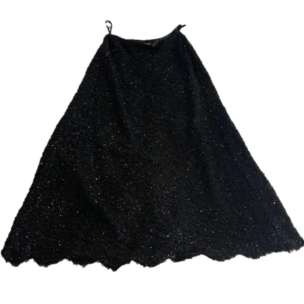 THE J. Peterman Company Stunning beaded skirt with scallop edges at the bottom 4 - Picture 1 of 8